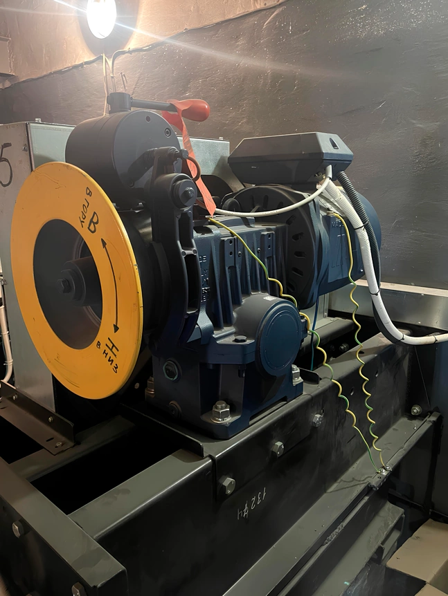 Оновлення ліфтових лебідок: від старих моделей до сучасних рішень - Фото 2